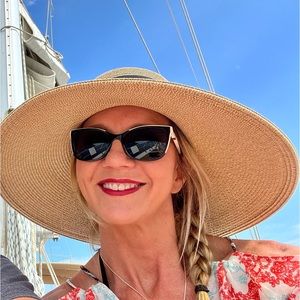 Meet your Posher, Wendy